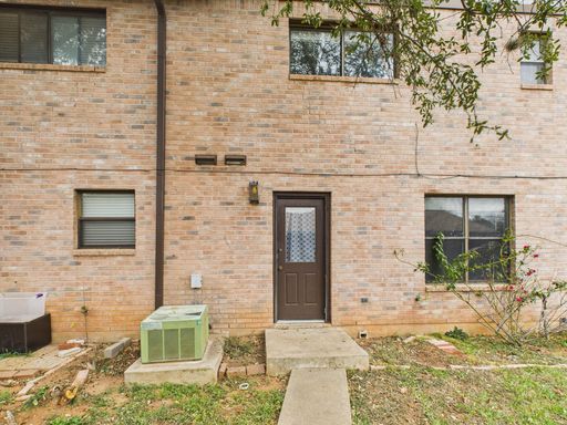 107 Frederick Road - 2, Fredericksburg, TX 78624