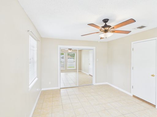 328 Glenmoor, Fredericksburg, TX 78624