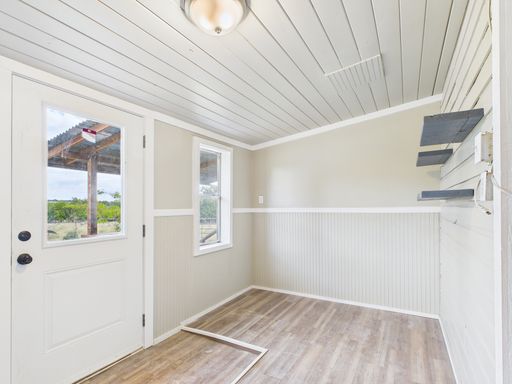 208 Myrtle Ave , Harper, TX 78631