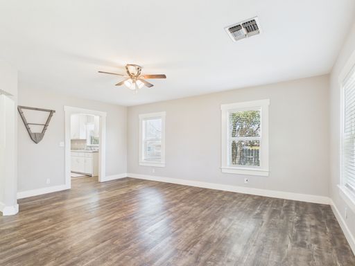 108 South Olive, Fredericksburg, TX 78624