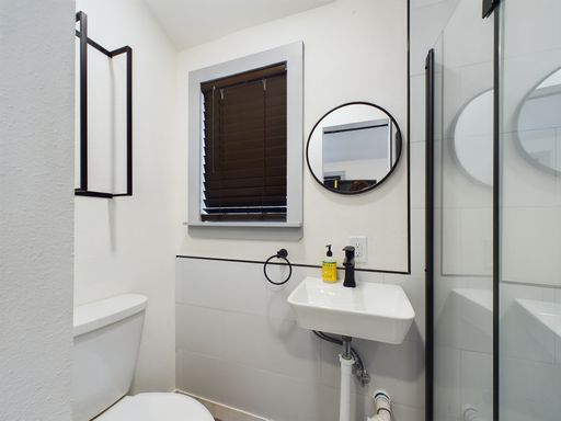 113 Shaw Avenue, Fredericksburg, TX 78624