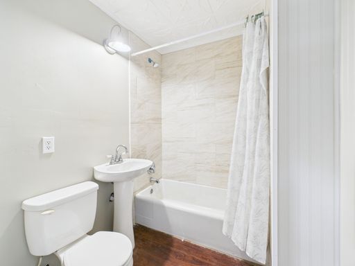 208 Myrtle Ave , Harper, TX 78631