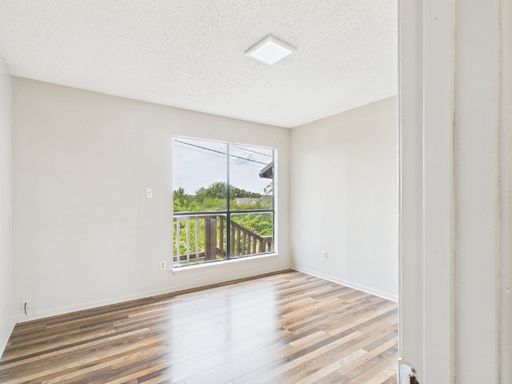 1603 Stoney Ridge Court, Unit 6, Marble Falls, TX 78654