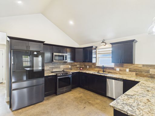 124 Feather Way , Fredericksburg, TX 78624