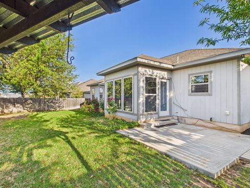 717 Darlington Drive, Fredericksburg, TX 78624