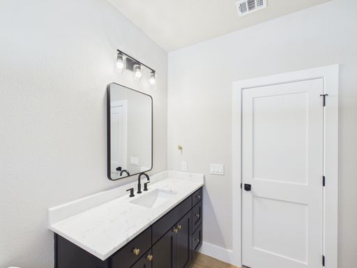 110 Parlin, Fredericksburg, TX 78624