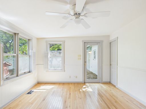 606 W Austin St , Fredericksburg, TX 78624
