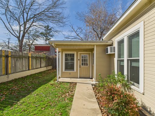 512 Kraupahen Street - A, Fredericksburg, TX 78624