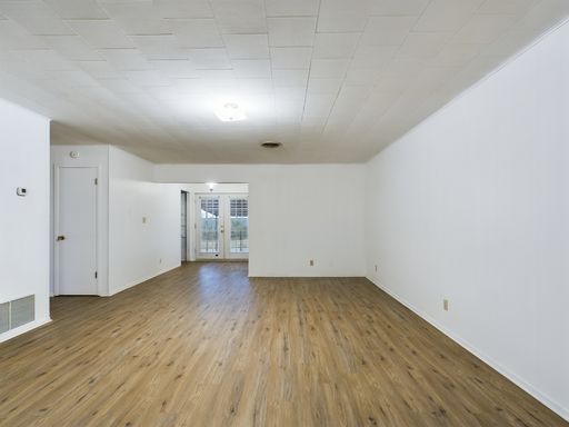 100 Northwest Drive - 19, Fredericksburg, TX 78624