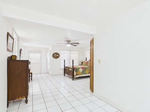 206 North Edison Street, Fredericksburg, TX 78624