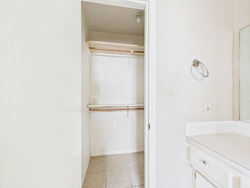 294 Friendship Ln. - 17, Fredericksburg, TX 78624