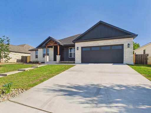 110 Parlin, Fredericksburg, TX 78624