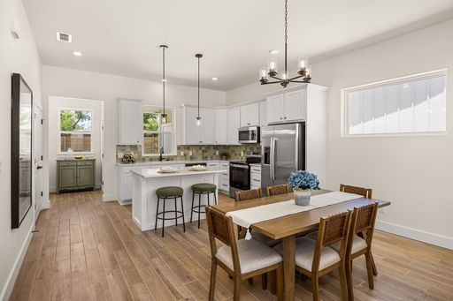 802 S Creek St Unit 103, Fredericksburg, TX 78624