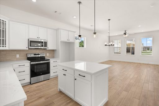 802 S Creek , Unit 101, Fredericksburg, TX 78624