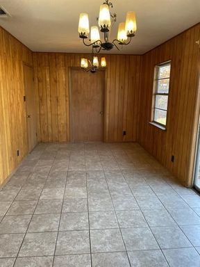 110 West Nimitz Street, Fredericksburg, TX 78624