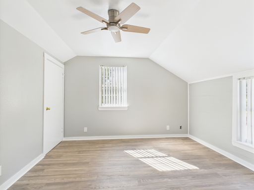 112 West Hackberry Street, Fredericksburg, TX 78624
