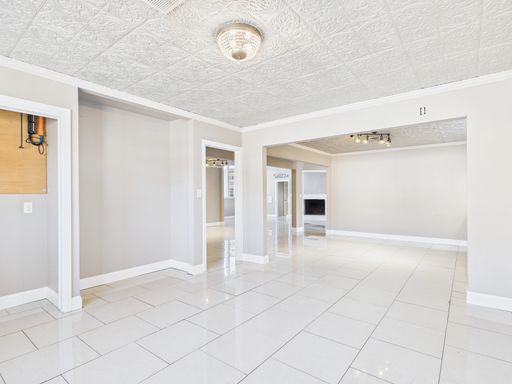 1209 E Main  , Fredericksburg, TX 78624