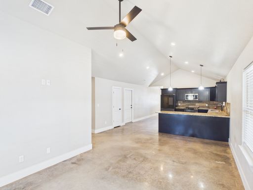 124 Feather Way , Fredericksburg, TX 78624