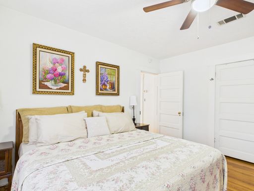 206 North Edison Street, Fredericksburg, TX 78624