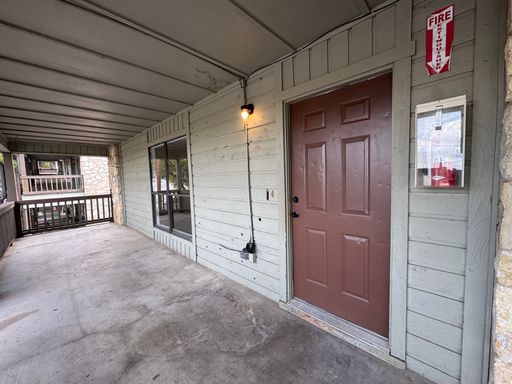 1601 Stoney Ridge Court, Unit 2, Marble Falls, TX 78654