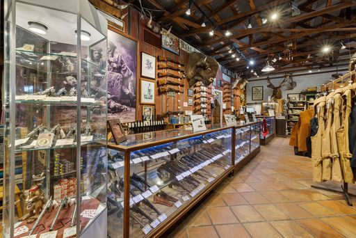 117 N Adams  , Fredericksburg, TX 78624