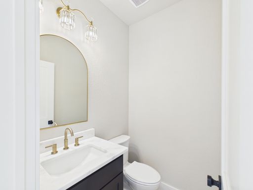 110 Parlin, Fredericksburg, TX 78624