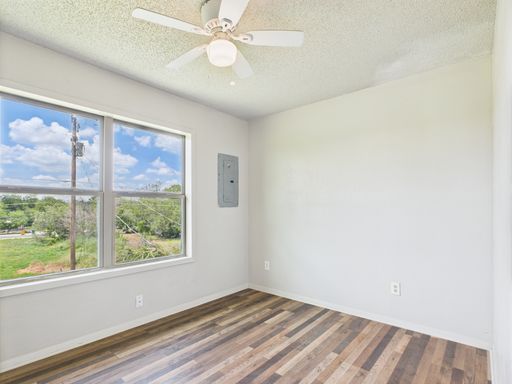 1604 9th Street, Unit C, Marble Falls, TX 78654