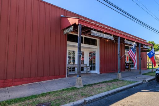 117 N Adams  , Fredericksburg, TX 78624