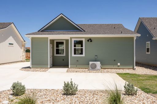 802 S Creek St Unit 103, Fredericksburg, TX 78624