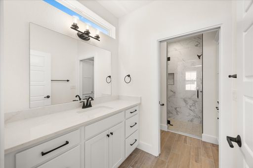 802 S Creek , Unit 101, Fredericksburg, TX 78624