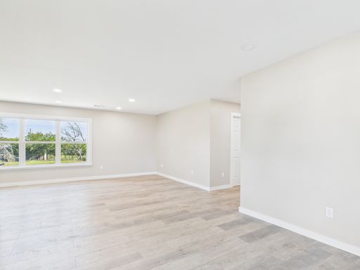 212 Myrtle Ave, Harper, TX 78631