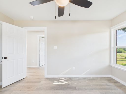 212 Myrtle Ave, Harper, TX 78631