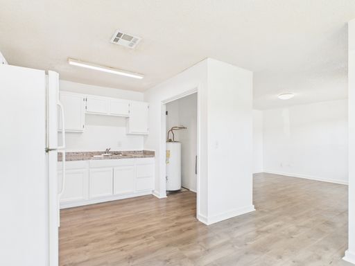 1604 9th Street, Unit B, Marble Falls, TX 78654