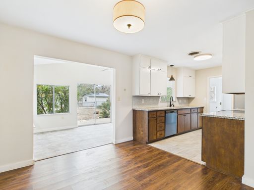 209 Forest Trail, Fredericksburg, TX 78624