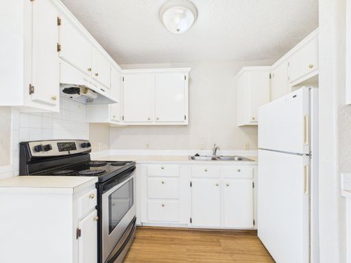 298 Friendship Ln. - 27, Fredericksburg, TX 78624