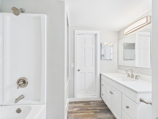 112 West Hackberry Street, Fredericksburg, TX 78624