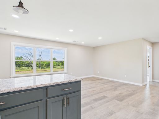 212 Myrtle Ave, Harper, TX 78631