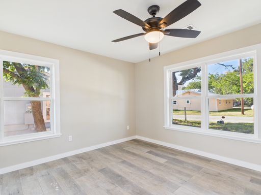 212 Myrtle Ave, Harper, TX 78631