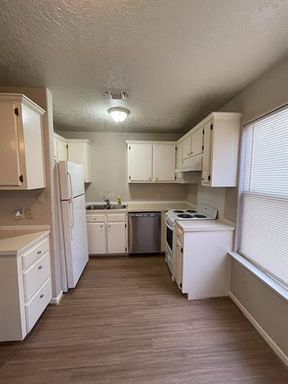 296 Friendship Ln. - 21, Fredericksburg, TX 78624