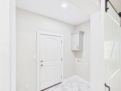 126 Feather Way , Fredericksburg, TX 78624