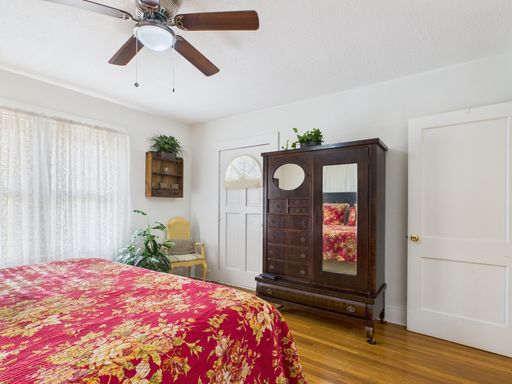 206 North Edison Street, Fredericksburg, TX 78624