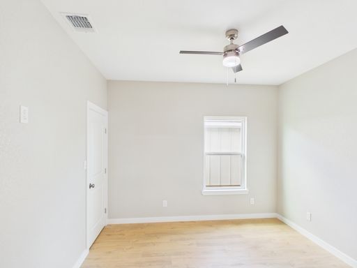 126 Feather Way , Fredericksburg, TX 78624