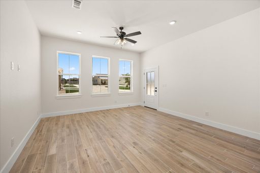 802 S Creek , Unit 101, Fredericksburg, TX 78624