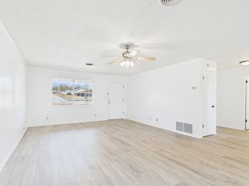 100 Northwest Drive - 17, Fredericksburg, TX 78624