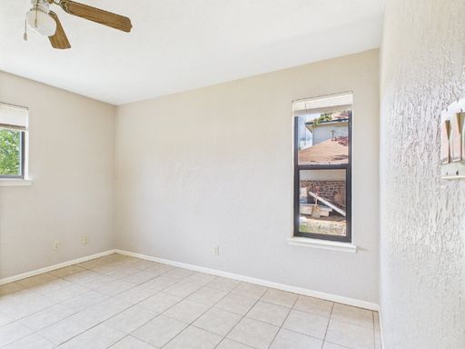 294 Friendship Ln. - 17, Fredericksburg, TX 78624