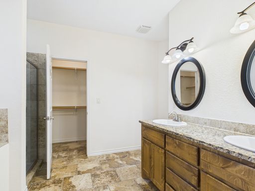 717 Darlington Drive, Fredericksburg, TX 78624