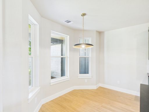 110 Parlin, Fredericksburg, TX 78624