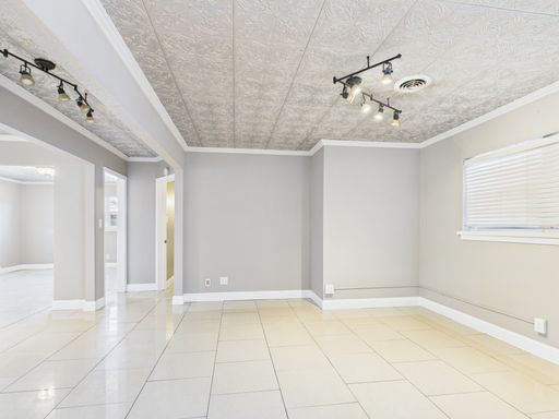 1209 E Main  , Fredericksburg, TX 78624