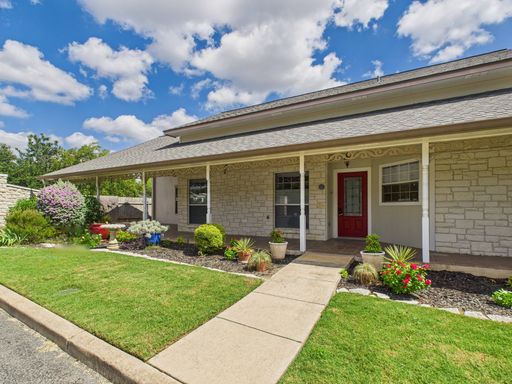 511 Kristofer, Fredericksburg, TX 78624