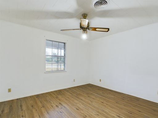 100 Northwest Drive - 19, Fredericksburg, TX 78624